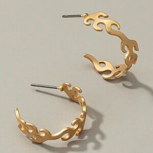 KEELIE GOLD FLAME HOOP EARRINGS